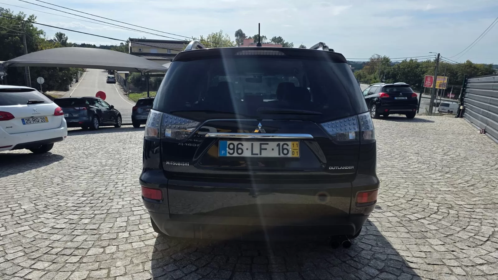 Mitsubishi Outlander 2.2 DI-D Intense - foto 4