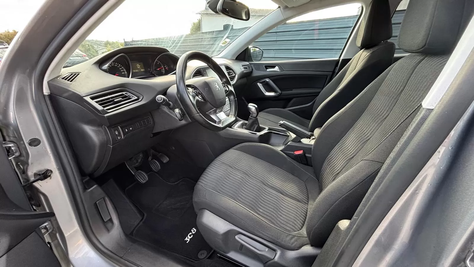 Peugeot 308 1.6 BlueHdi - foto 6