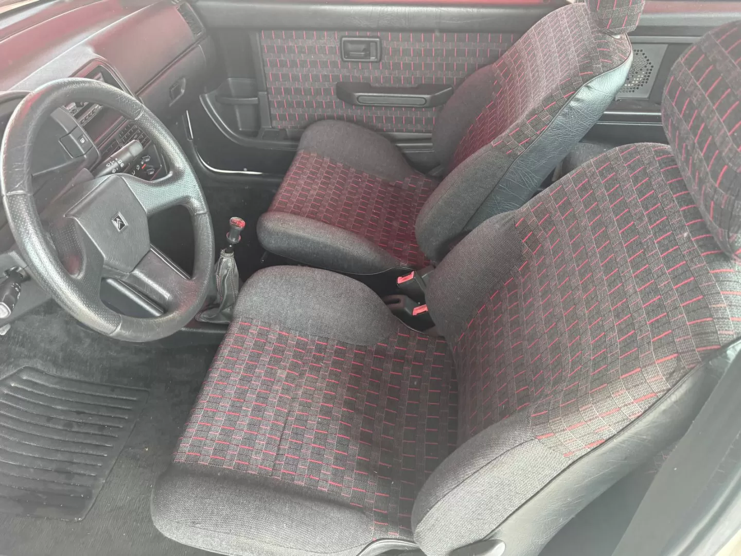 Citroën AX 14 GTi - foto 4