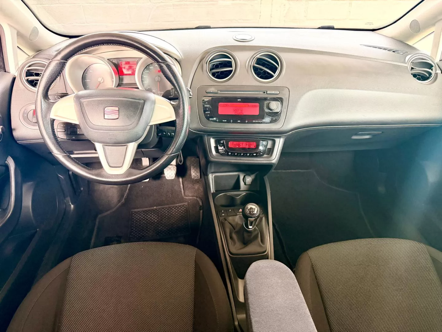 Seat Ibiza 1.6 TDI Sport DPF - foto 8