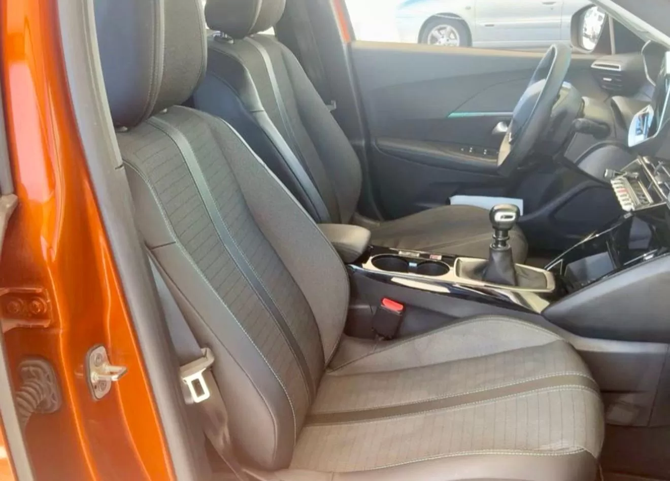 Peugeot 2008 1.2 PureTech Allure - foto 3