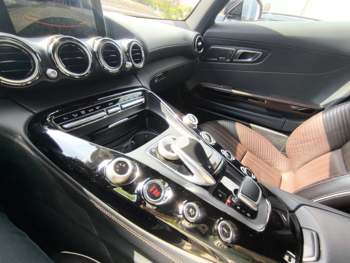 Mercedes-Benz AMG GT 4.0 V8 - foto 8