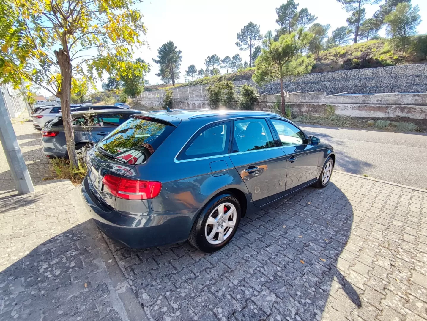 Audi A4 Avant 136cv - foto 5