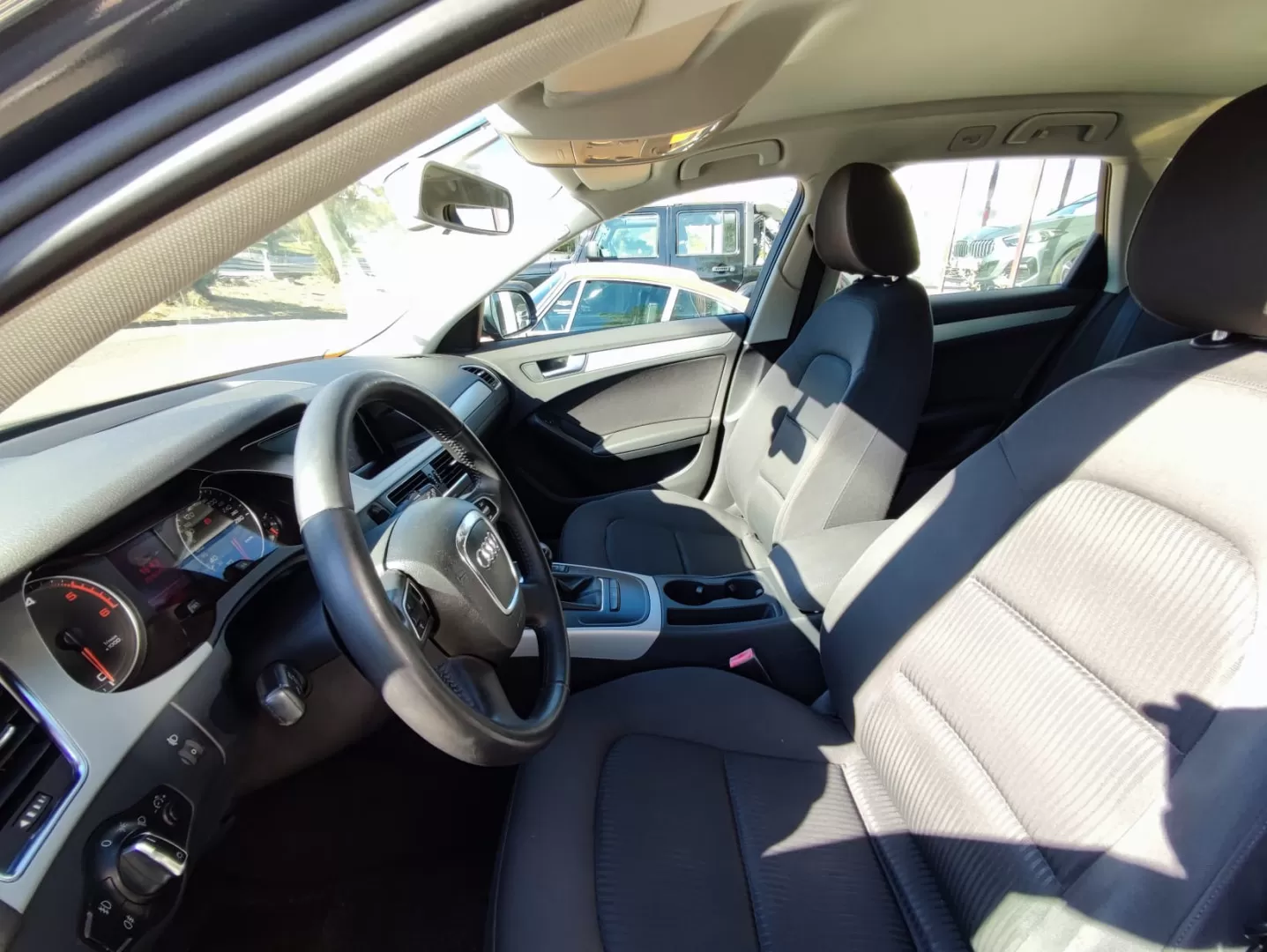 Audi A4 Avant 136cv - foto 6