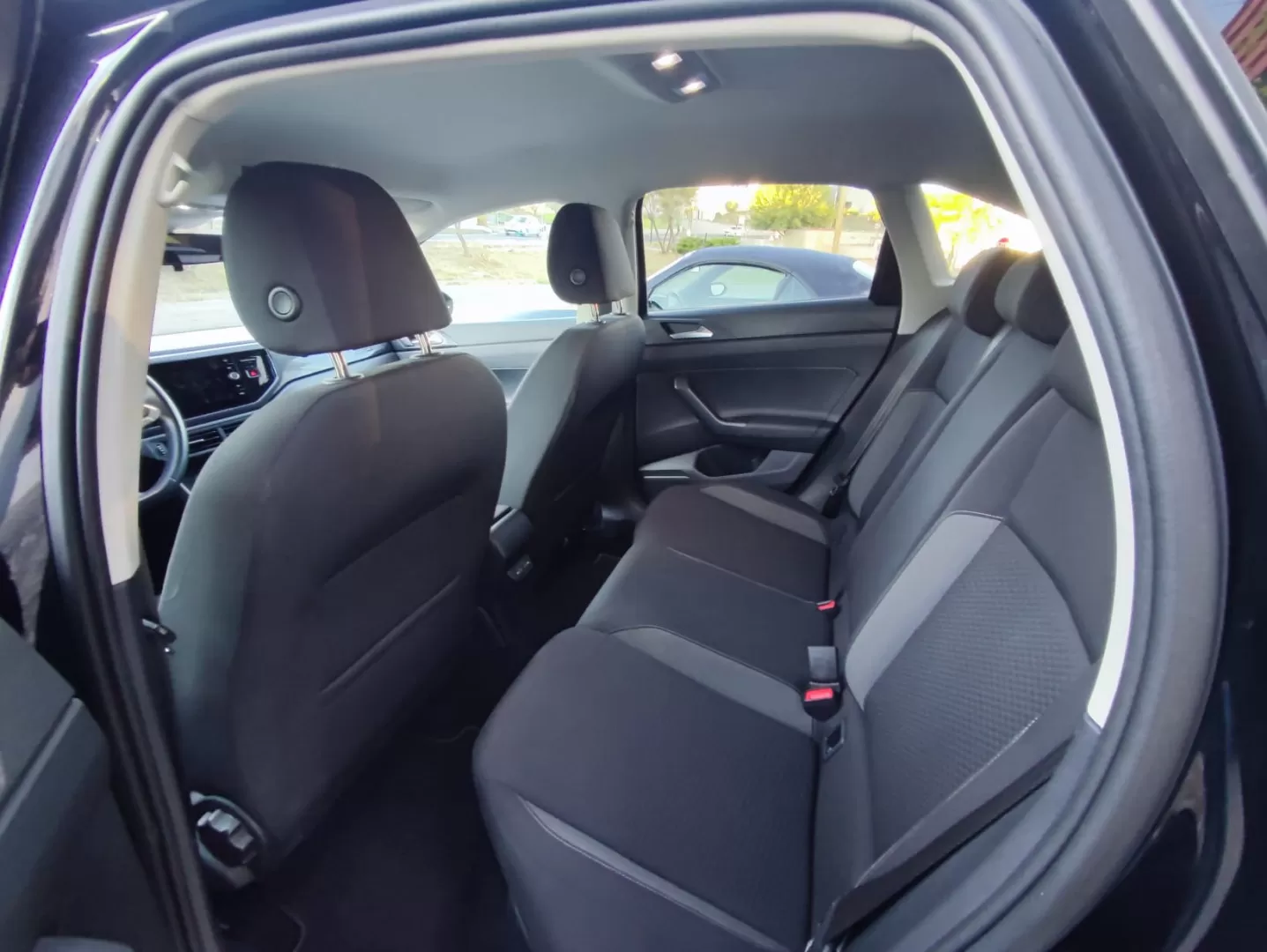 VW Taigo 1.0 TSI Urban - foto 6