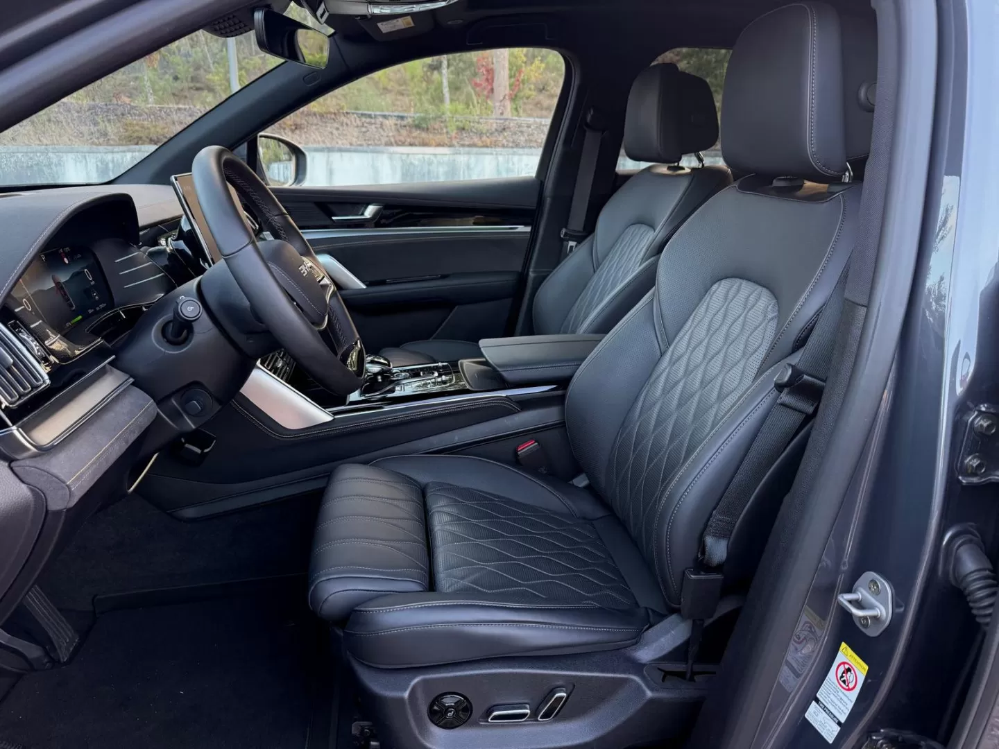 BYD Tang 108.8 kWh AWD Flagship - foto 6