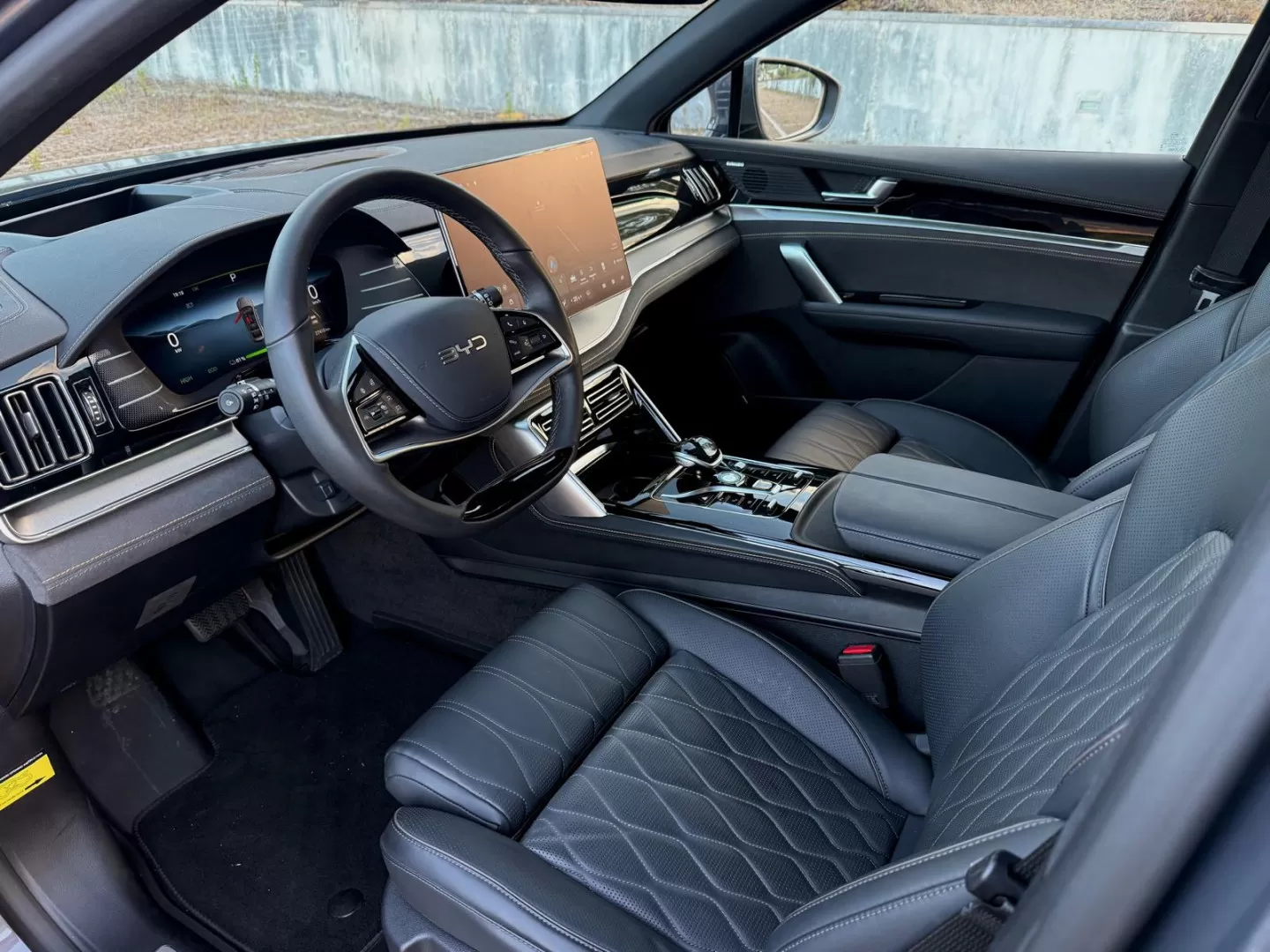 BYD Tang 108.8 kWh AWD Flagship - foto 5