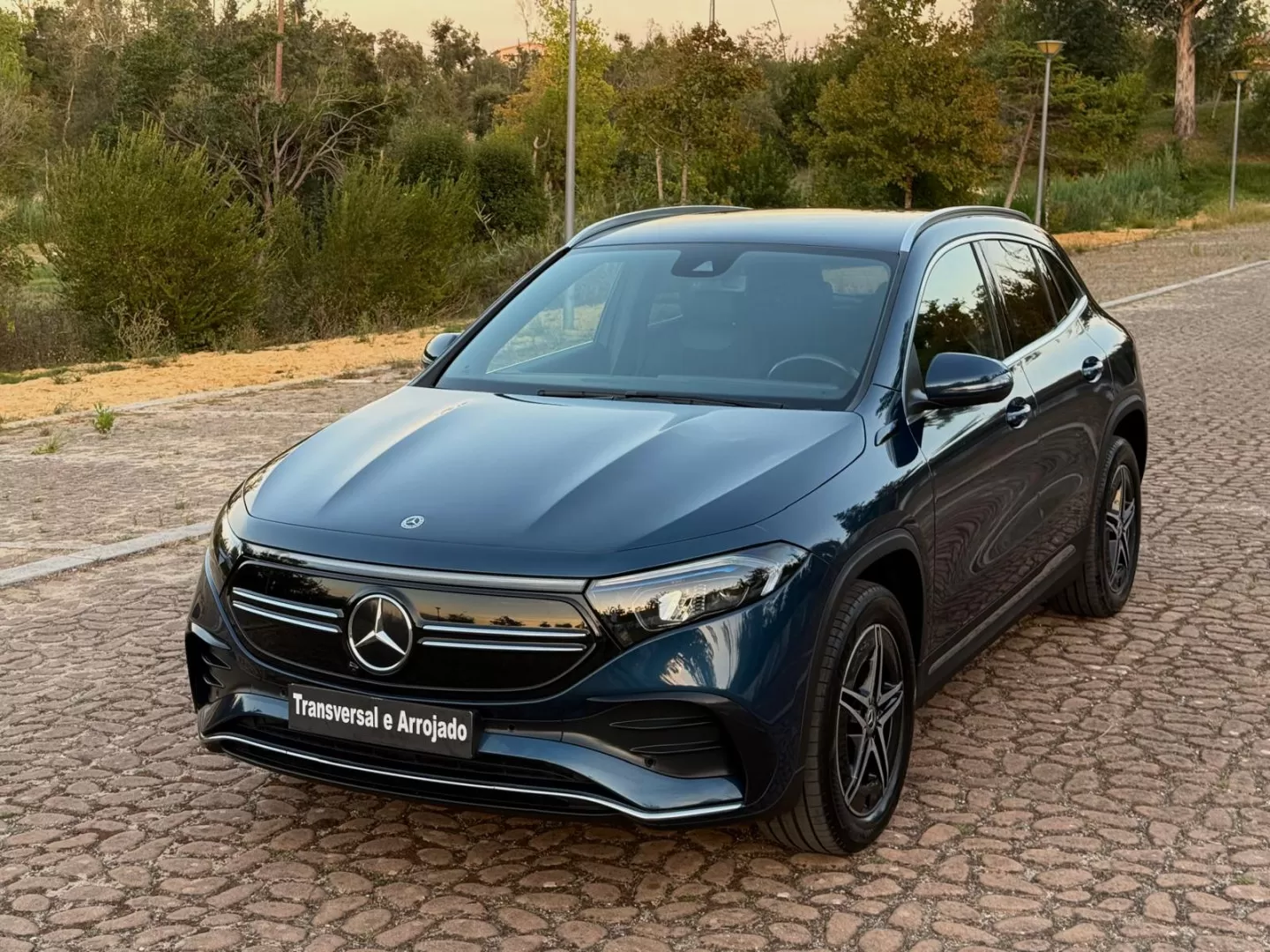 Mercedes-Benz EQA 250 AMG Line - foto 2