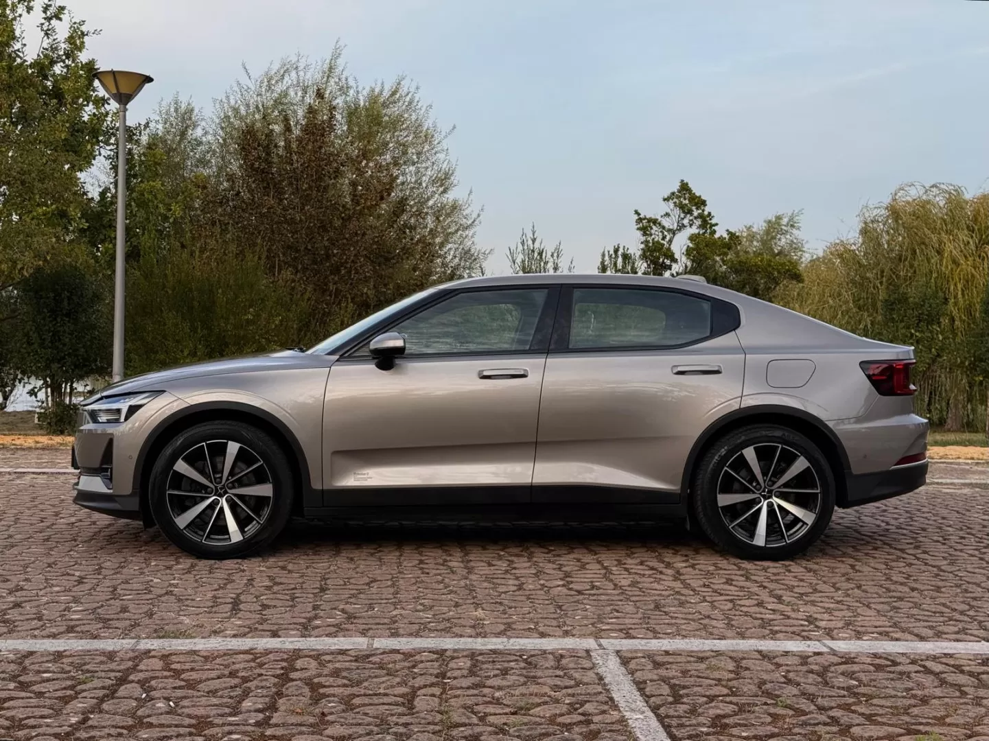 Polestar 2 Long Range 78 kWh - foto 4