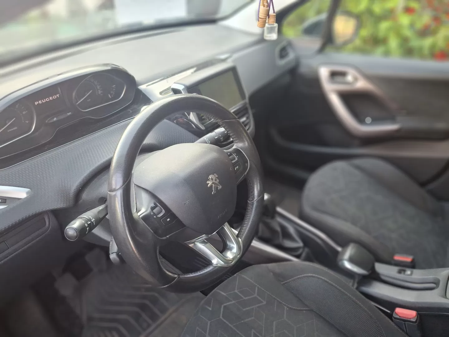 Peugeot 2008 1.2 PureTech Allure Pack - foto 3