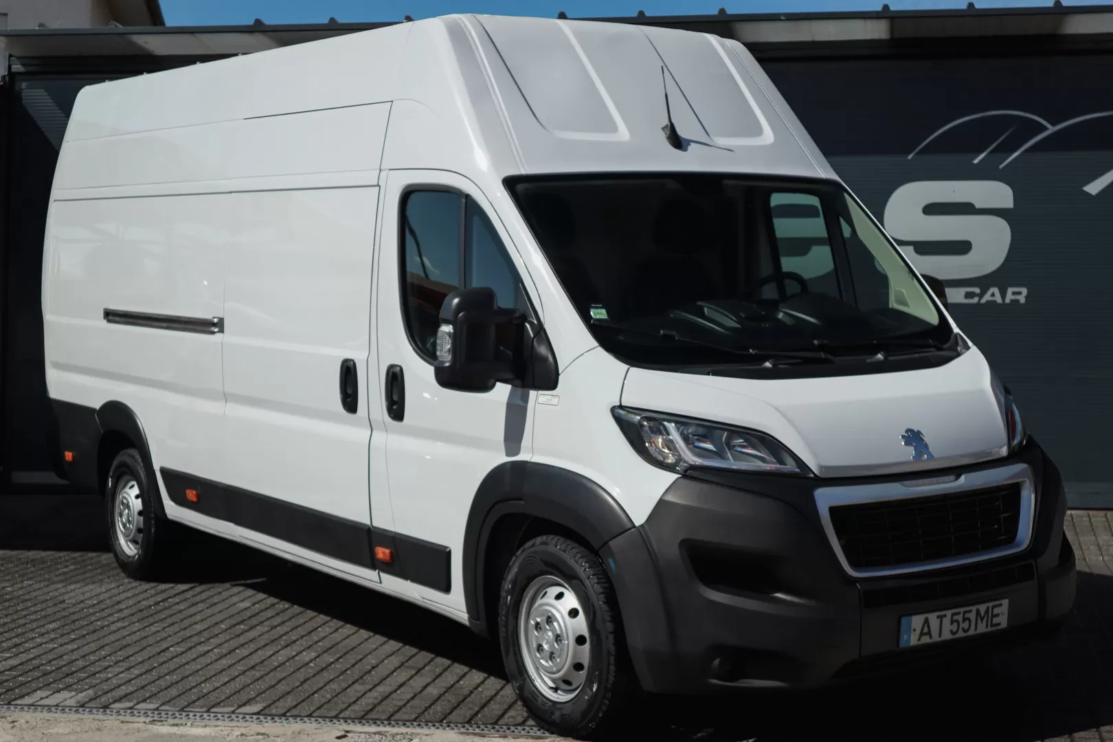 Peugeot  Boxer 2.2 BLUEHDI 435 L4H3 PREMIUM  -  M A X I - foto 3