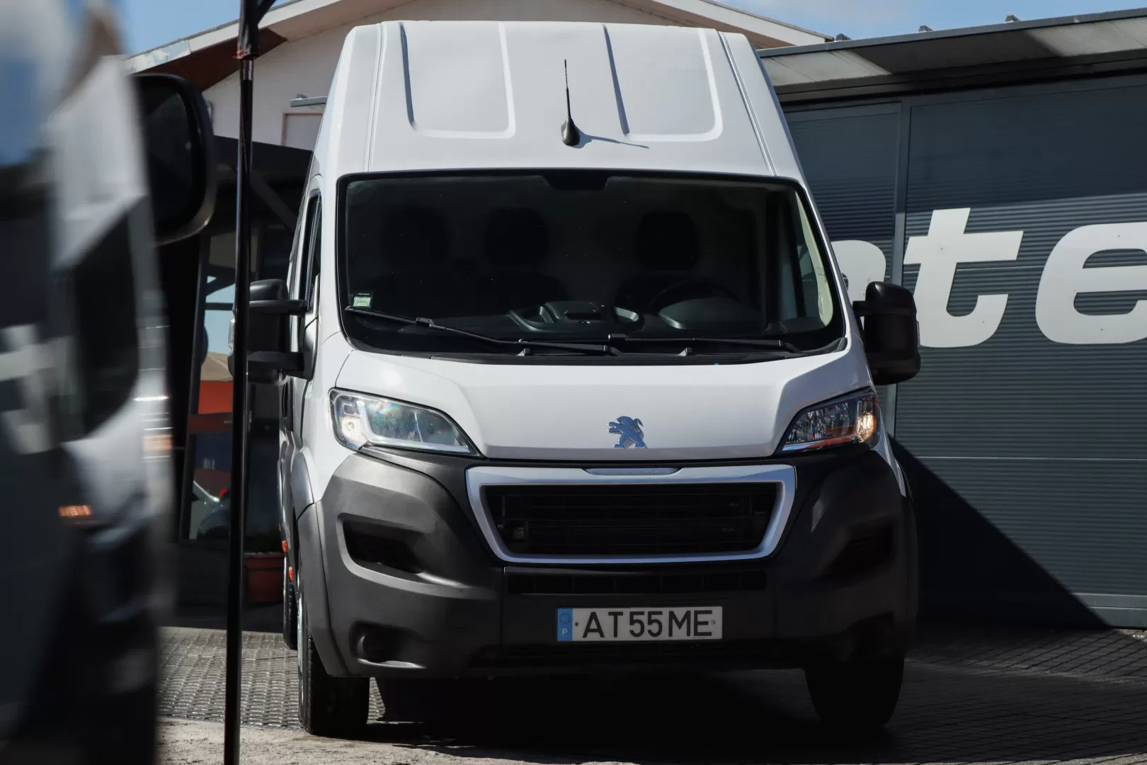 Peugeot  Boxer 2.2 BLUEHDI 435 L4H3 PREMIUM  -  M A X I - foto 5