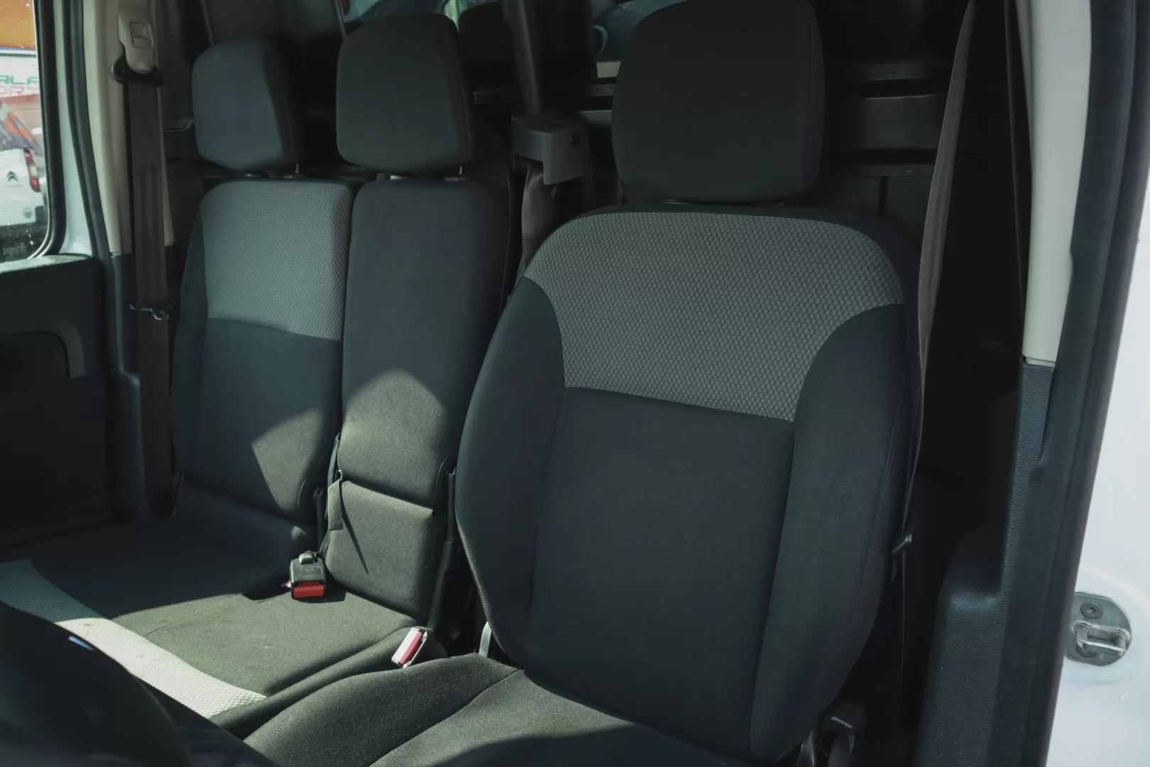 Renault  KANGOO - foto 7