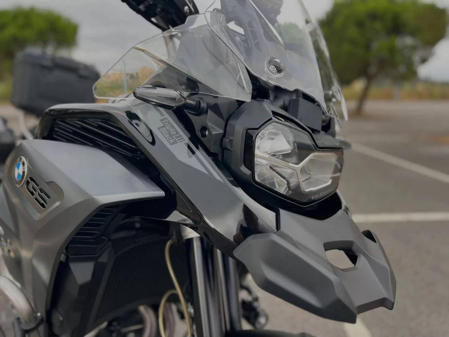 BMW F 850 GS Adventure TRIPLE BLACK - foto 8
