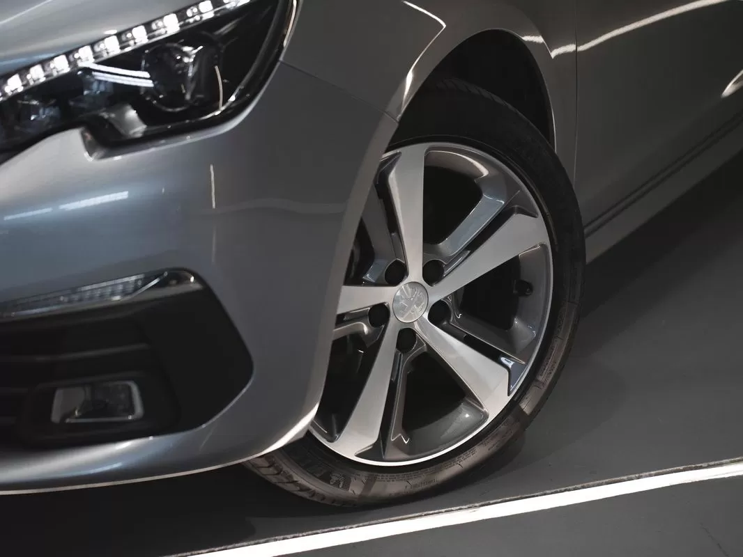 Peugeot 308 SW 1.5 BlueHDi GT Line EAT8 - foto 8