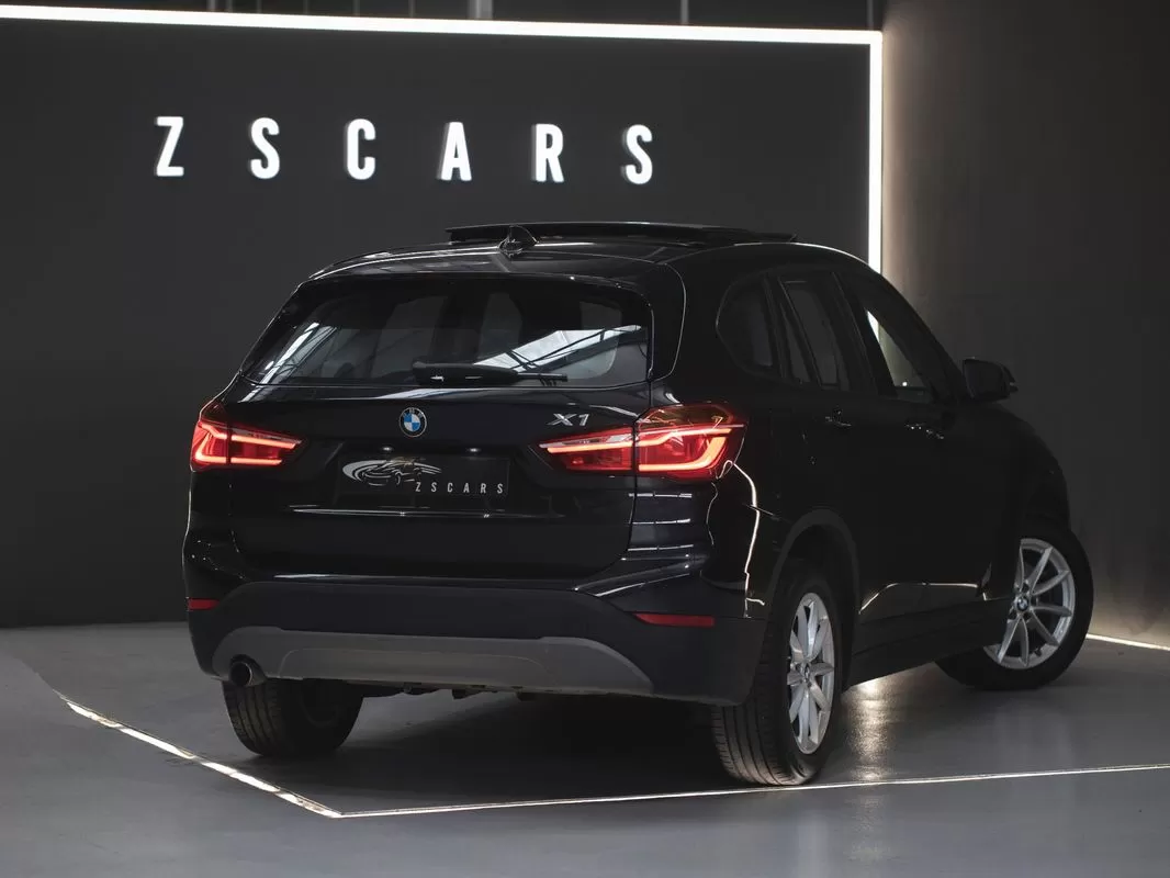 BMW X1 16 d sDrive Line Sport - foto 5
