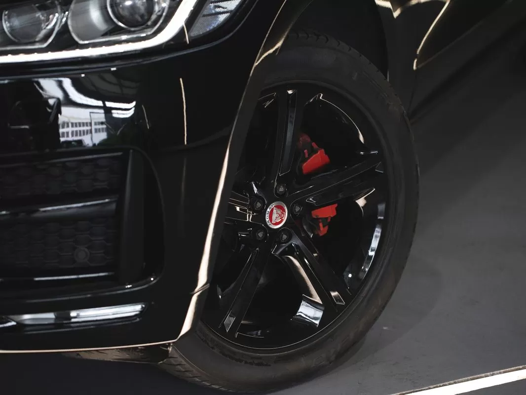 Jaguar F-Pace 2.0 i4D R-Sport AWD Aut. - foto 8