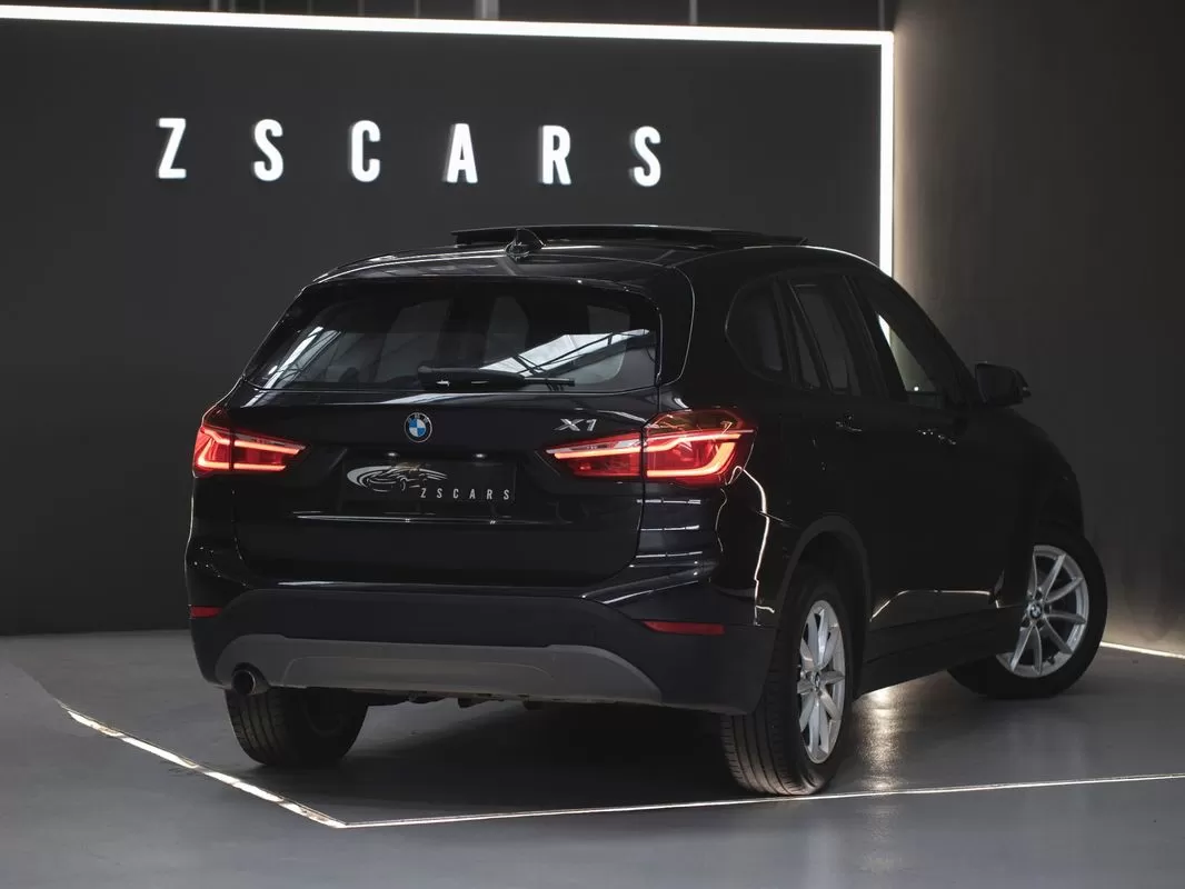 BMW X1 16 d sDrive Line Sport - foto 5
