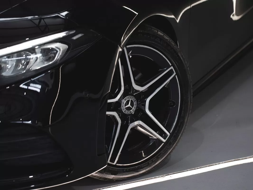 Mercedes-Benz A 180 d AMG Line Aut. - foto 8