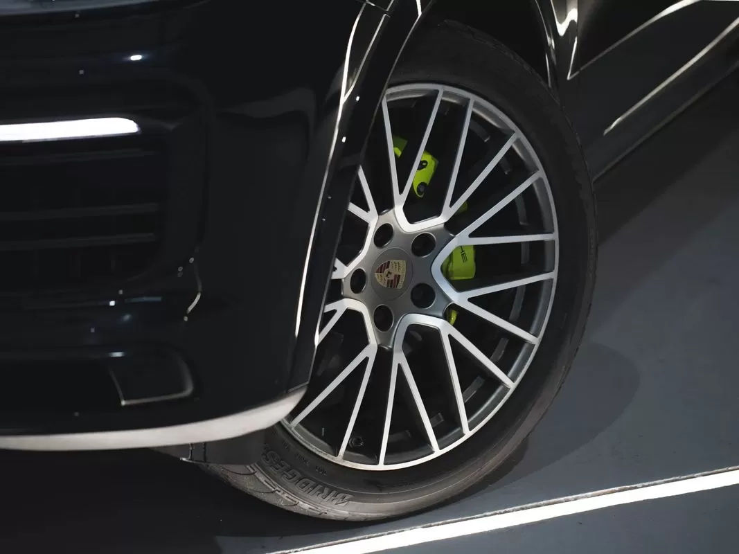Porsche Cayenne Coupé E-Hybrid - foto 8