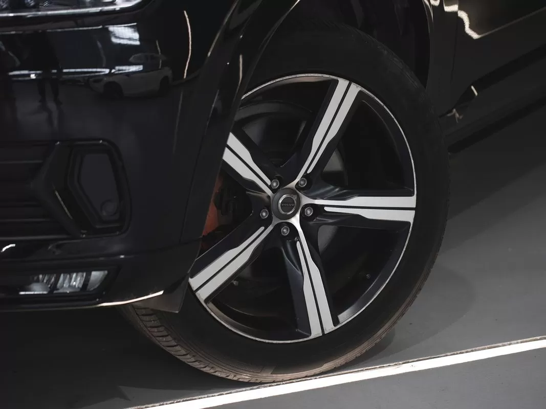 Volvo XC 90 2.0 D4 R-Design - foto 8