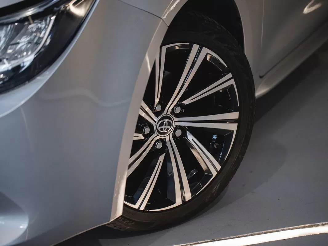 Toyota Corolla Touring Sports 1.8 Hybrid Comfort+P.Sport - foto 8