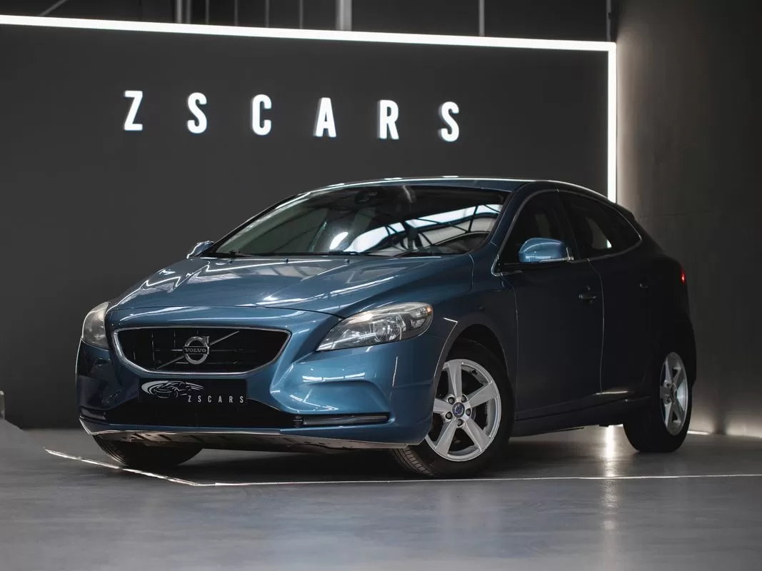 Volvo V40  D2 Kinetic - foto 3