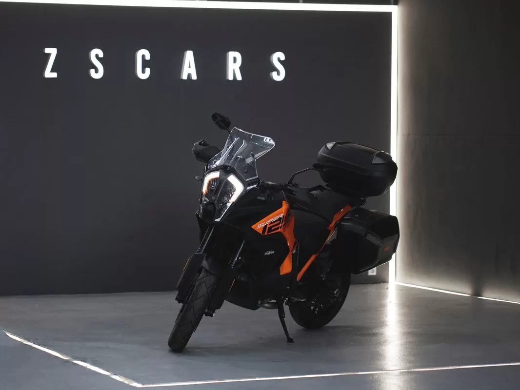 KTM  S