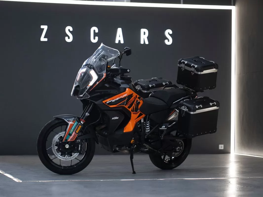 KTM  S