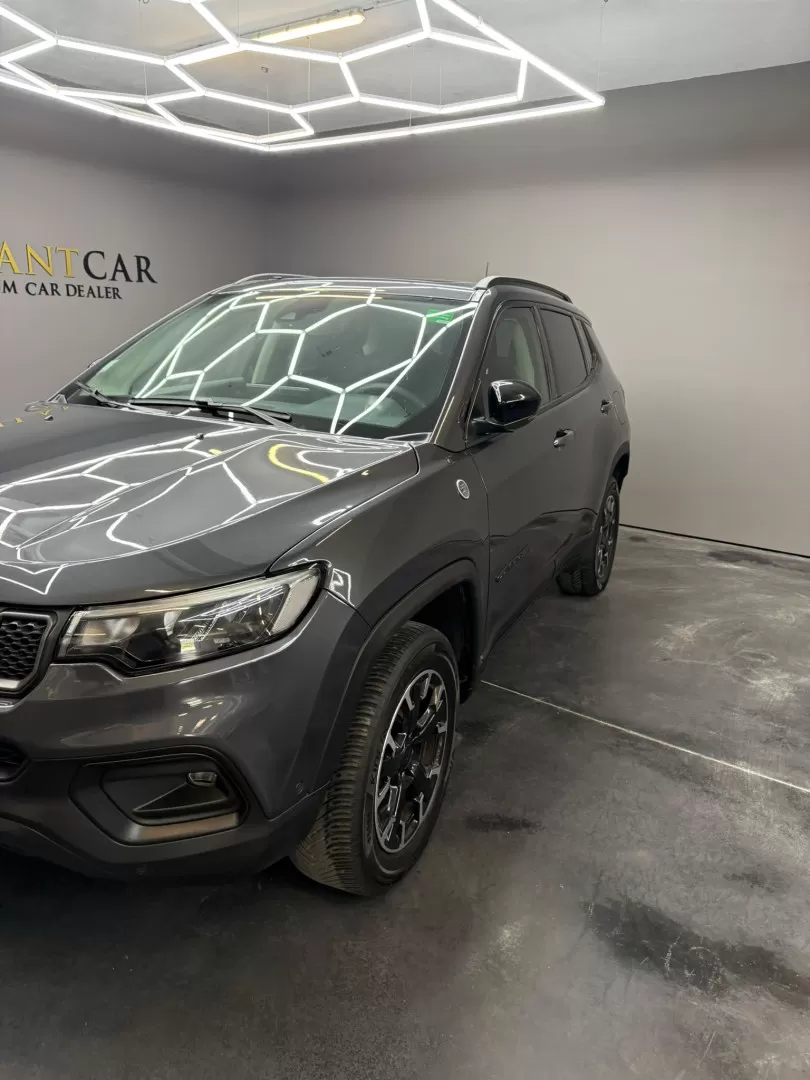 Jeep Compass 1.3 TG Trailhawk - foto 4