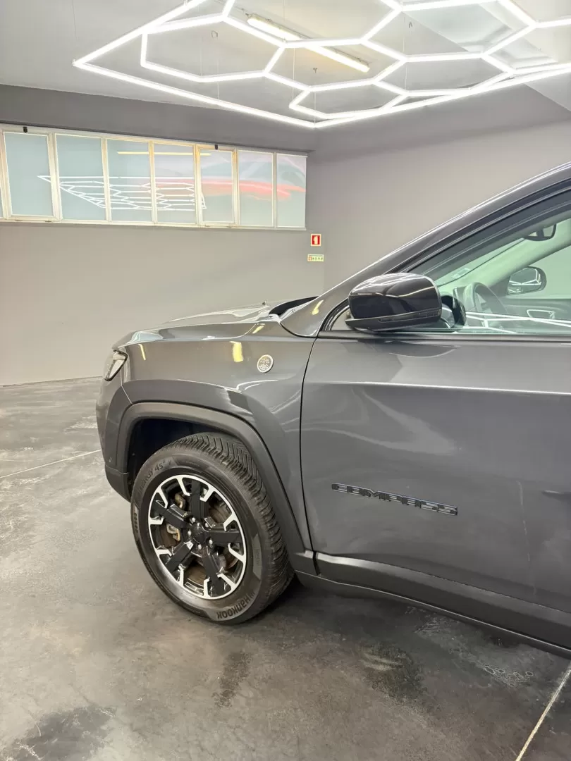 Jeep Compass 1.3 TG Trailhawk - foto 6