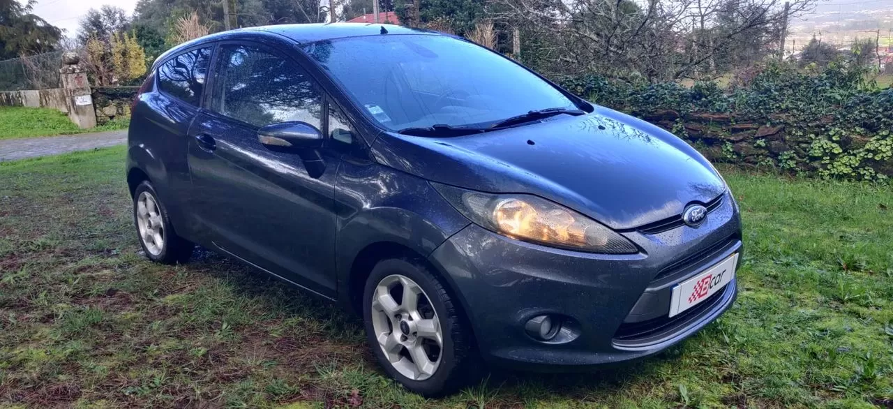 Ford  FIESTA - foto 3