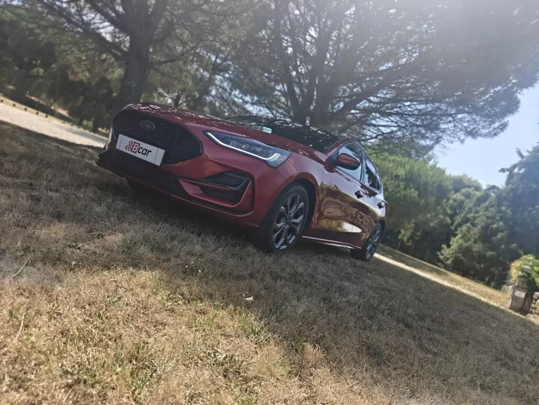 Ford Focus 1.0 EcoBoost MHEV ST-Line - foto 7