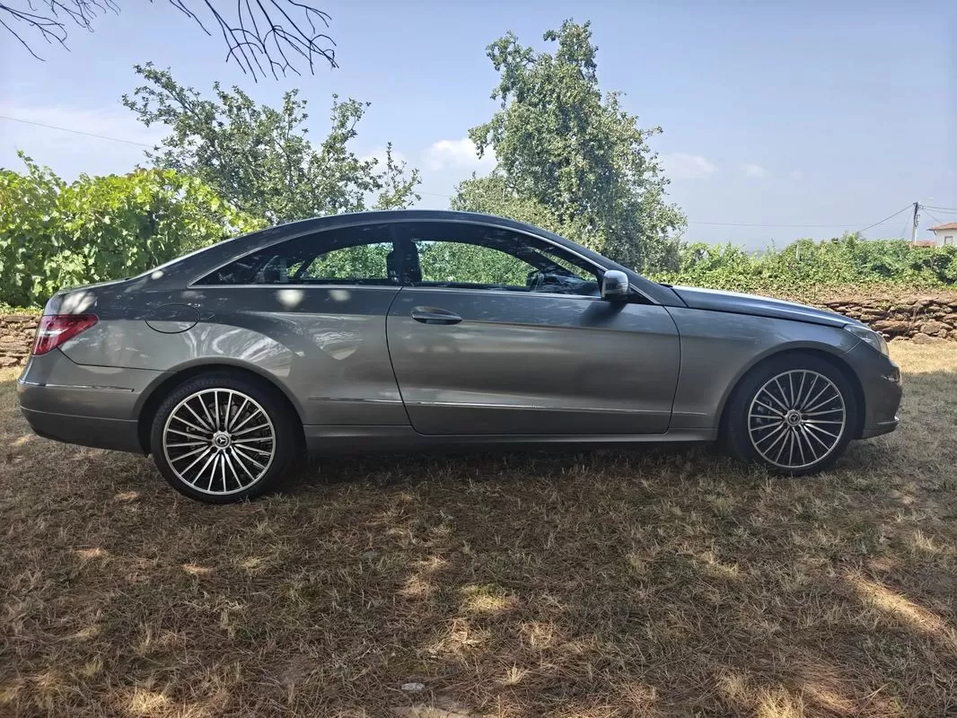 Mercedes-Benz E 220 CDi Avantgarde BlueEfficiency - foto 2