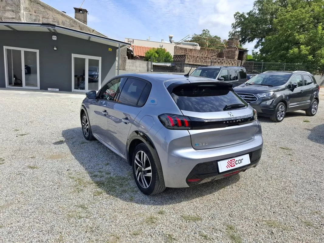 Peugeot e-208 50 kWh Allure Pack - foto 7