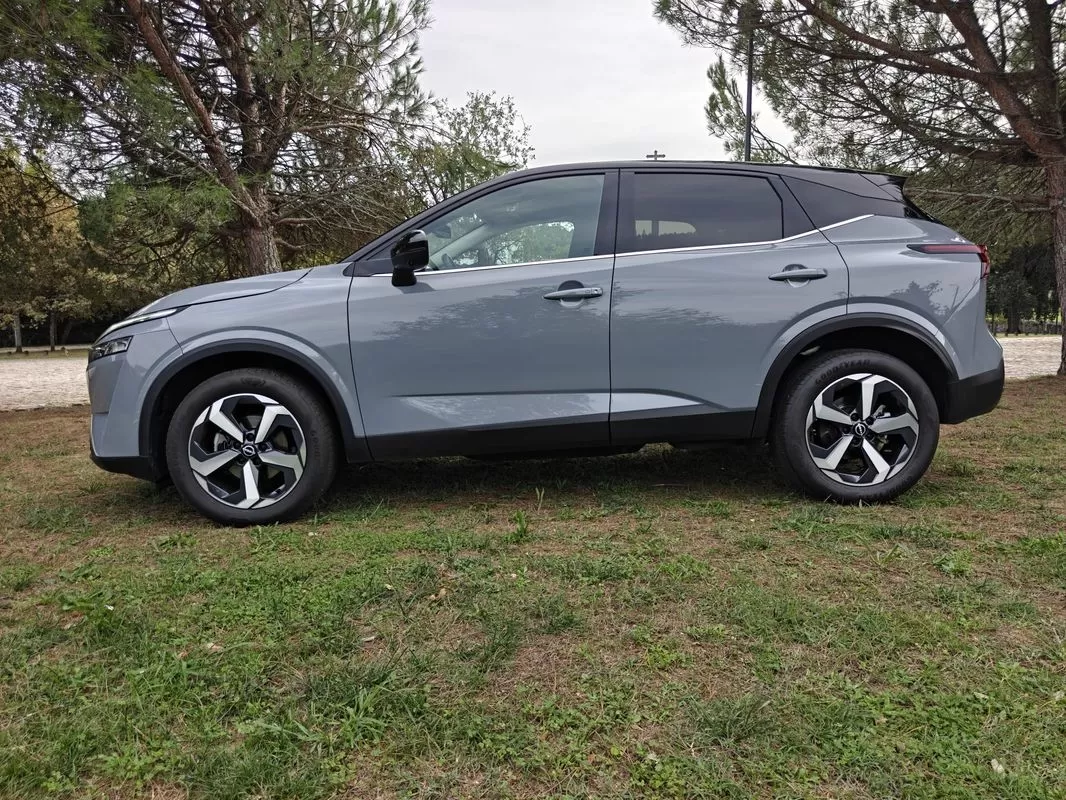 Nissan Qashqai - foto 7