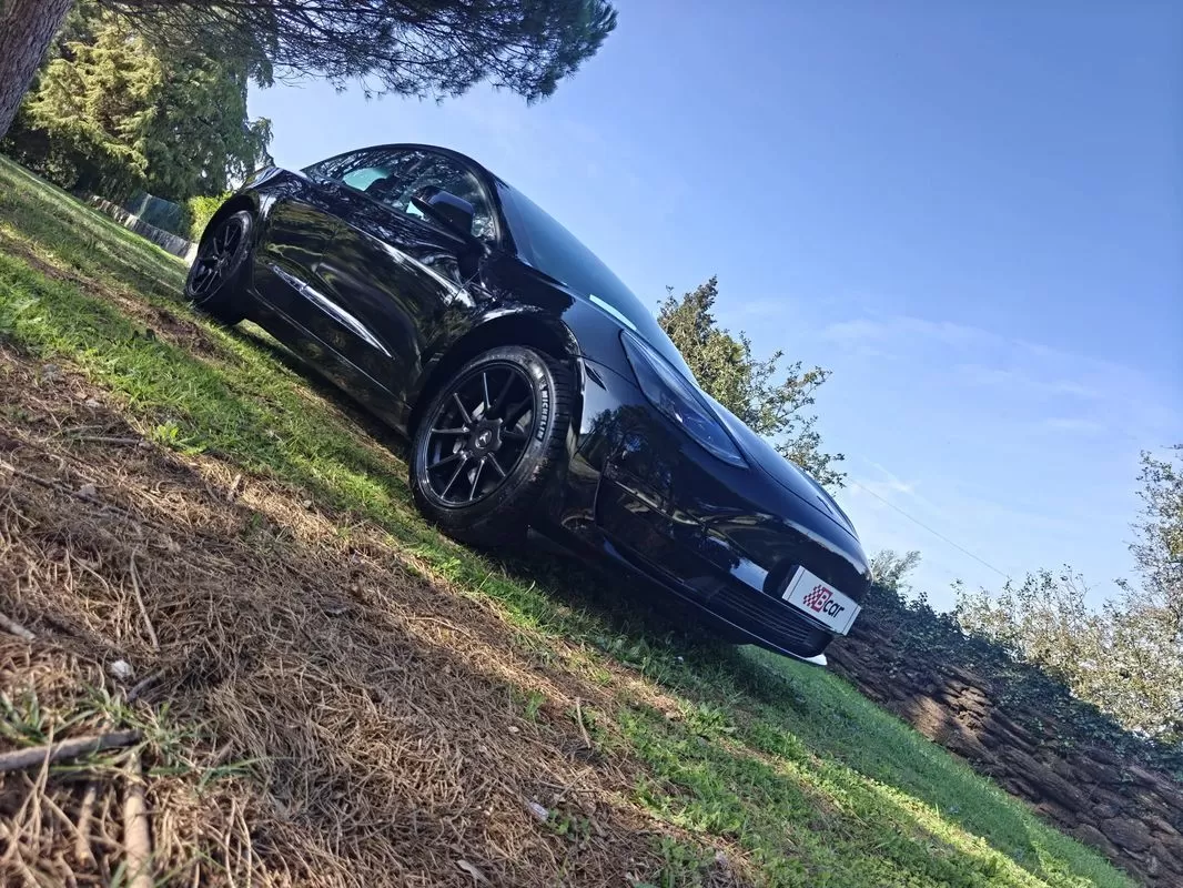 Tesla Model 3 Long Range Tração Traseira
