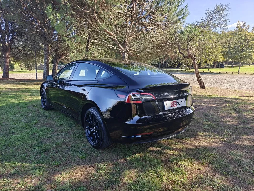 Tesla Model 3 Long Range Tração Traseira - foto 8