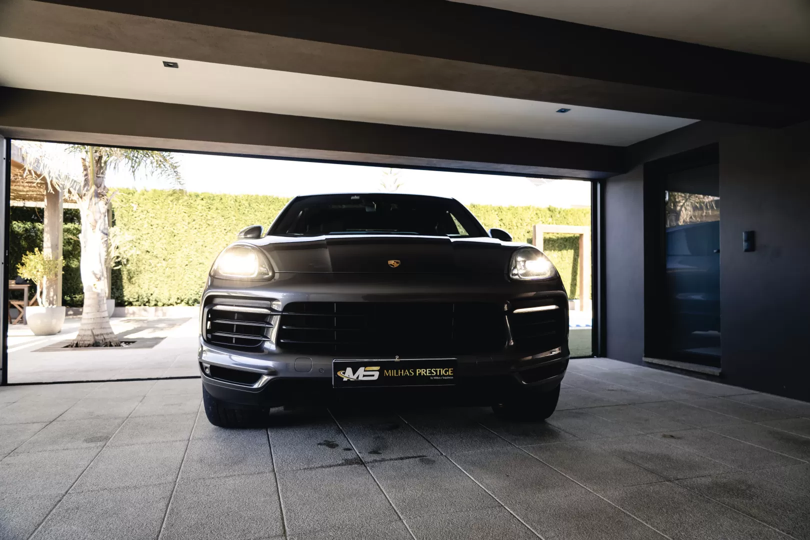 Porsche Cayenne Coupé E-Hybrid Platinum Edition