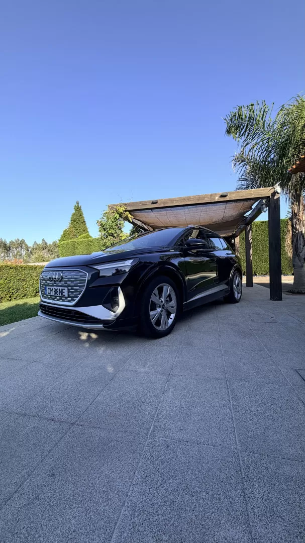 Audi Q4 e-tron 40 S-LINE