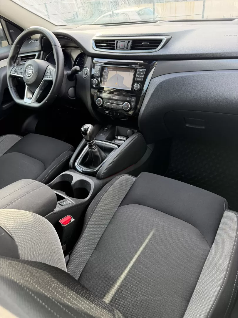 Nissan Qashqai 1.5 dCi N-Connecta DCT - foto 8