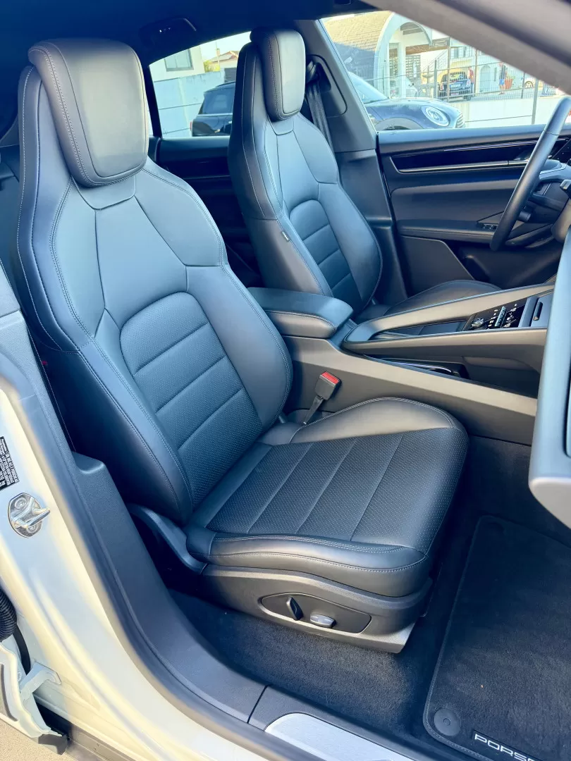 Porsche Macan Electric 4 - foto 7