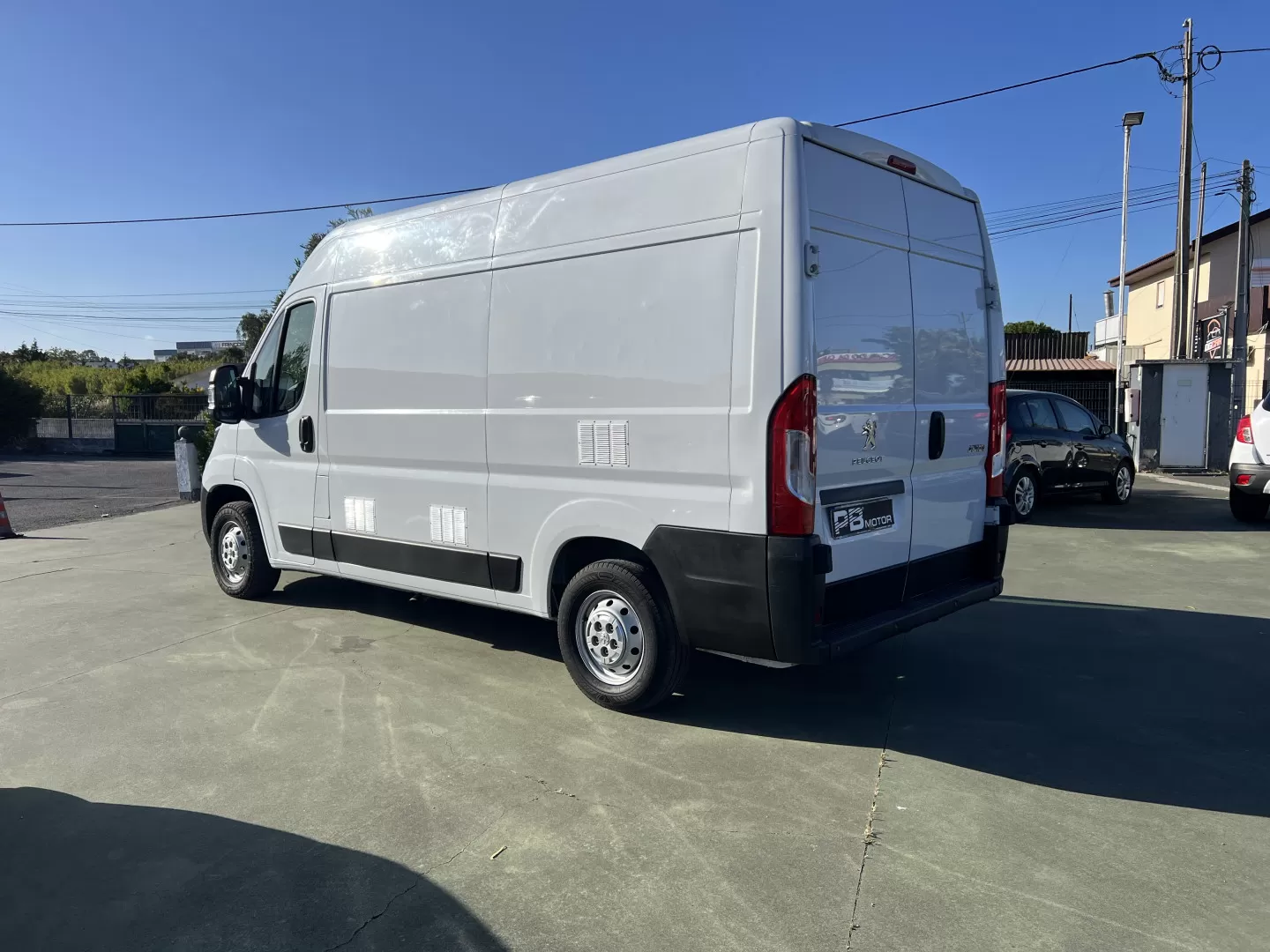 Peugeot  Boxer 2.2 BlueHDi 335 L2H2 Premium - foto 3