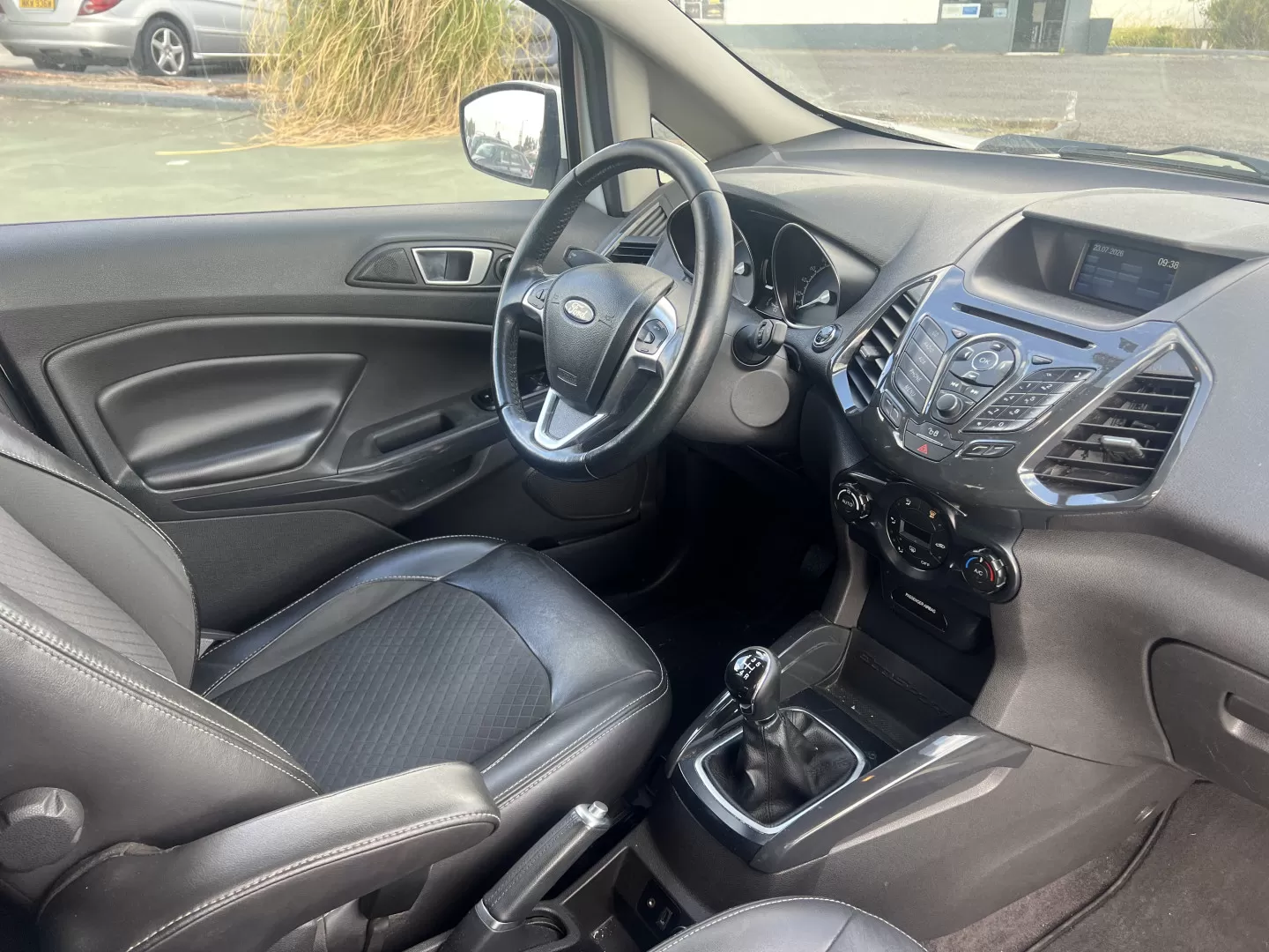 Ford EcoSport 1.0 EcoBoost Business Edition - foto 8