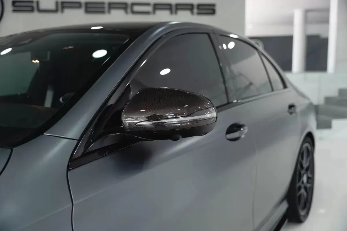Mercedes-Benz E 63 AMG S 4-Matic+ - foto 6