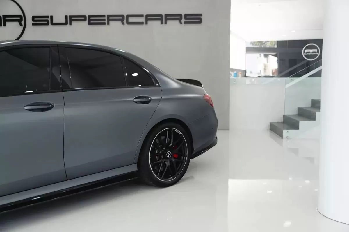 Mercedes-Benz E 63 AMG S 4-Matic+ - foto 7
