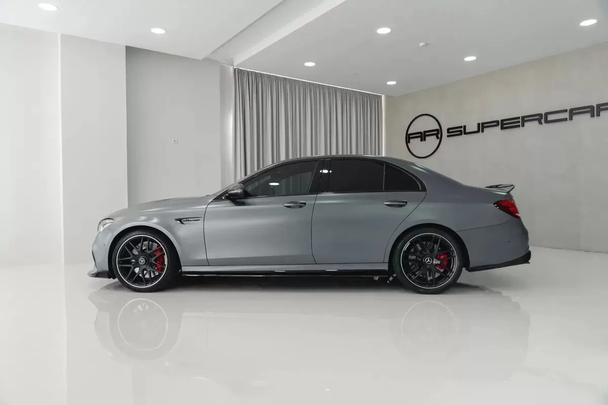 Mercedes-Benz E 63 AMG S 4-Matic+ - foto 8
