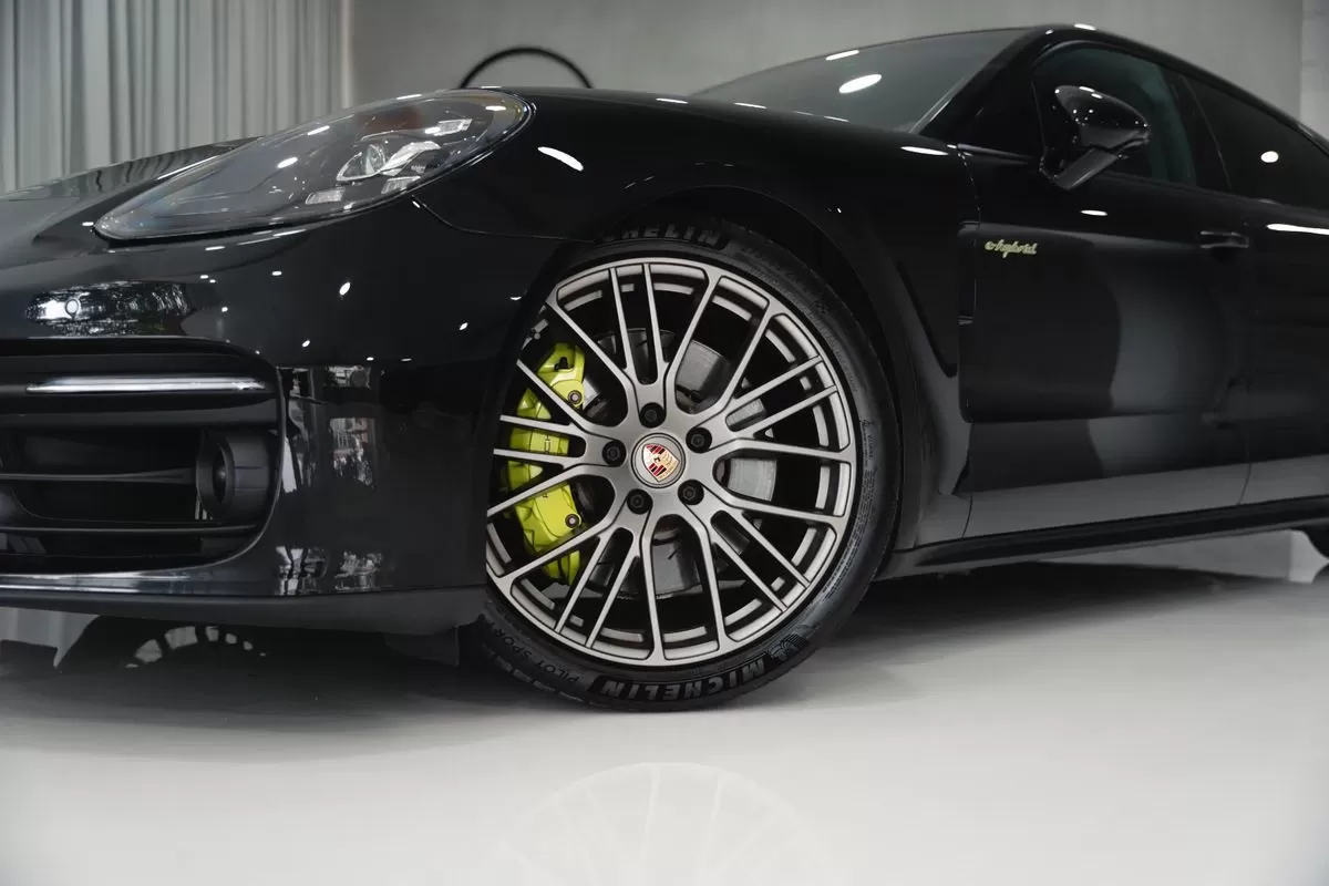 Porsche Panamera Sport Turismo 4 E-Hybrid Platinum Edition PDLS - foto 4