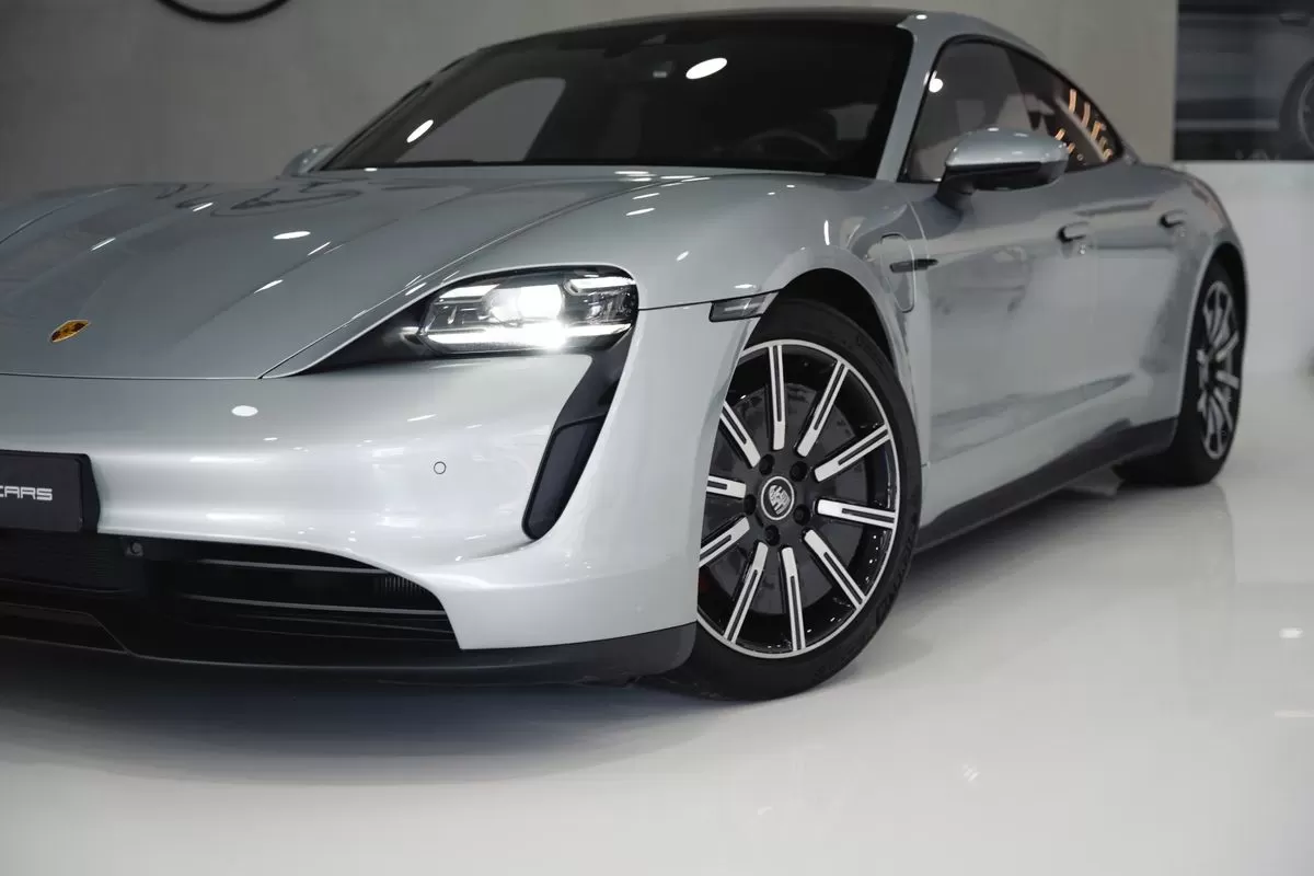 Porsche Taycan 4S - foto 2