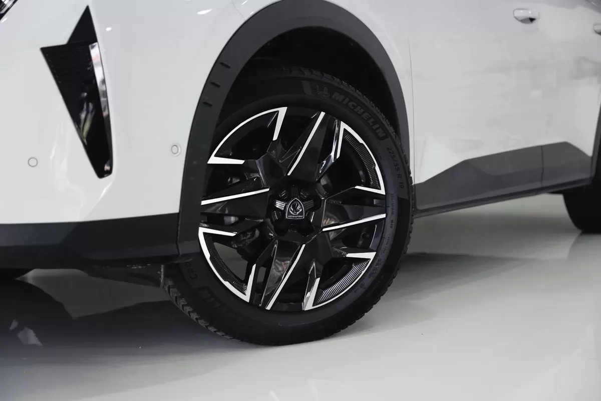 Peugeot 3008  Hybrid 145 E  Dsc6 Gt - foto 5